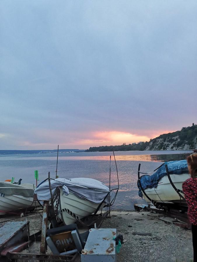 Luxury Apartment Amalfi 300 M From The Beach Varna Exterior foto